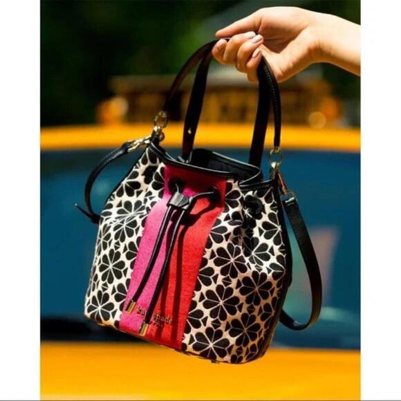 Kate Spade New York Flower Jacquard Stripe Bucket Bag - NWT (New) - Picture 2 of 9